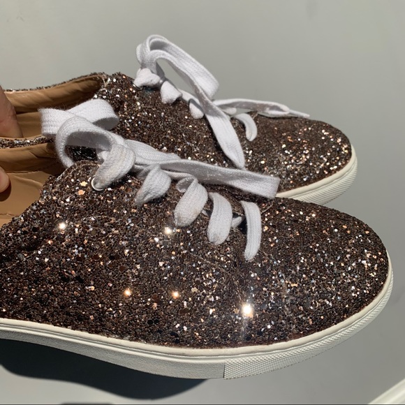 Banana Republic Shoes Banana Republic Sneakers Bronze